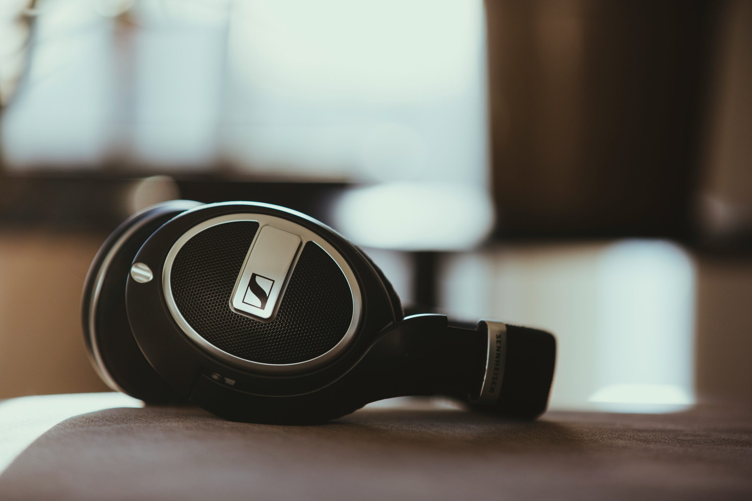 Sennheiser Accentum Wireless Review